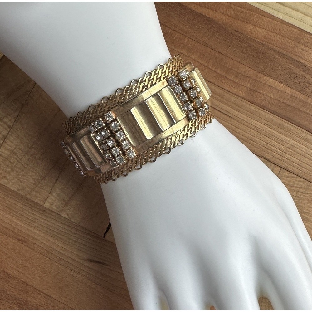 VTG Jewels by‎ Julio Open Cuff Bracelet 6.25 Inch Adjust Rhinestones Gold Plated
